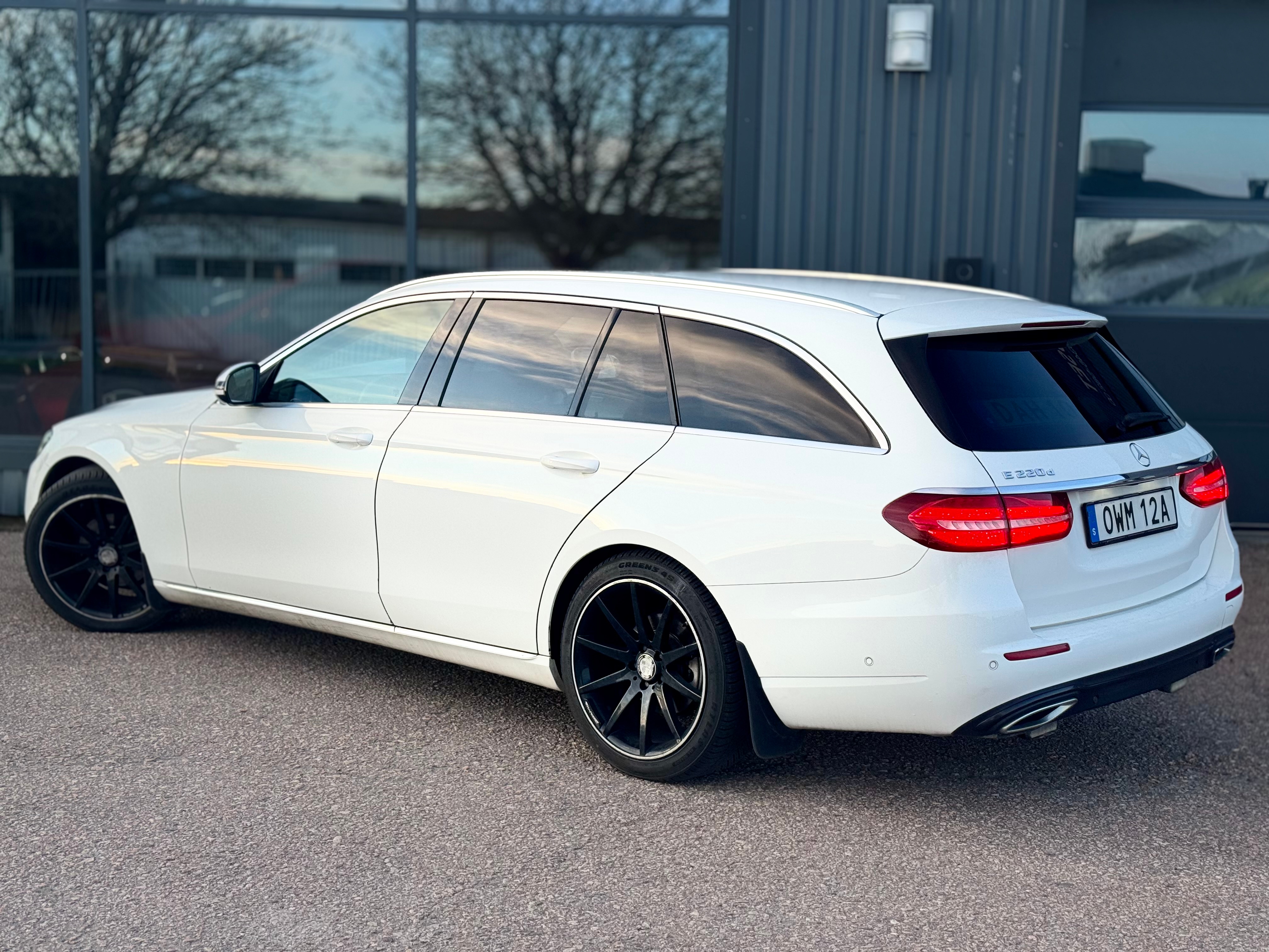 Mercedes-Benz E 2020, bild 6/18