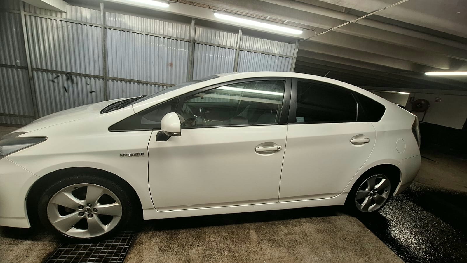 Toyota Prius Hybrid CVT 2012, kuva 2/10