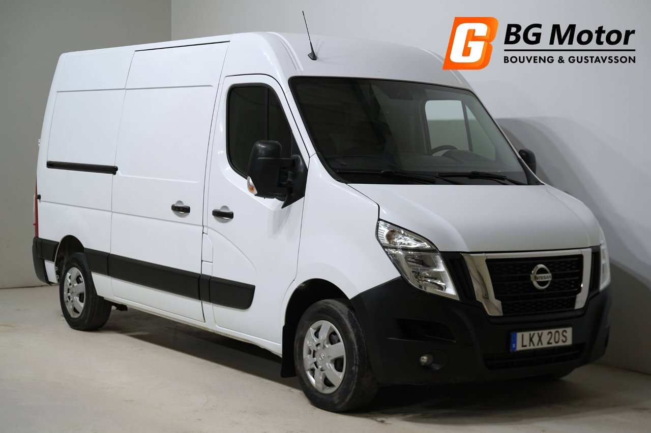 Nissan NV400