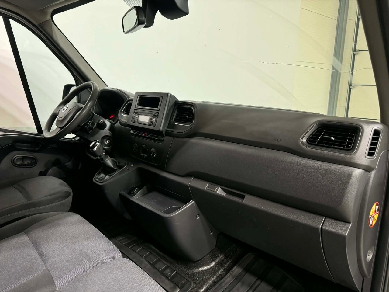 Nissan NV400 2020, bild 4/15