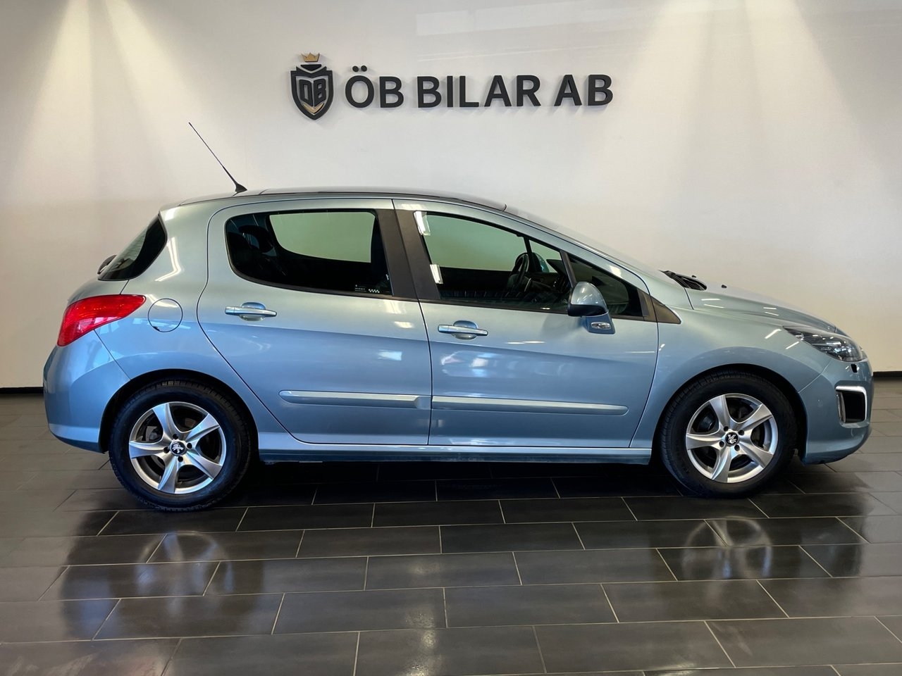 Peugeot 308 2013, bild 2/10