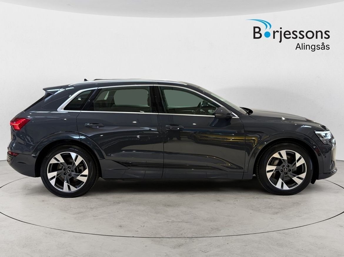 Audi Q8 e-tron 2024, photo 3/10