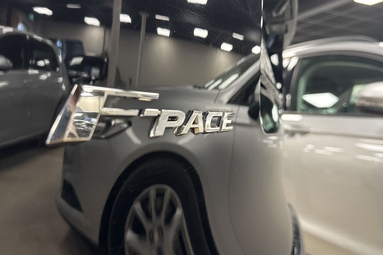 Jaguar F-Pace 25d AWD RÄNTEKAMPANJ 2018, bild 7/10