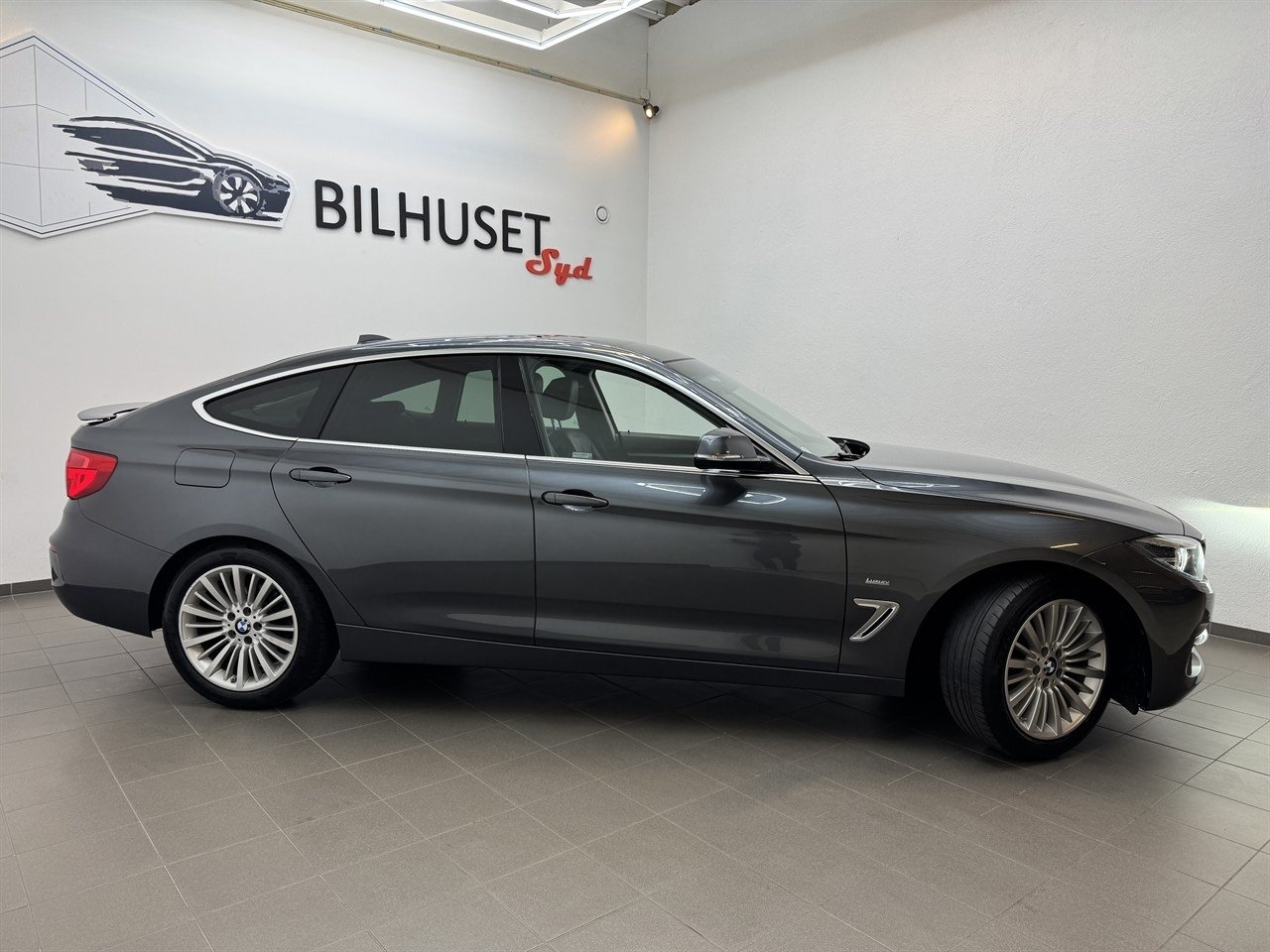 BMW 320 d GT 190hk Luxury Line 2017, bild 2/10