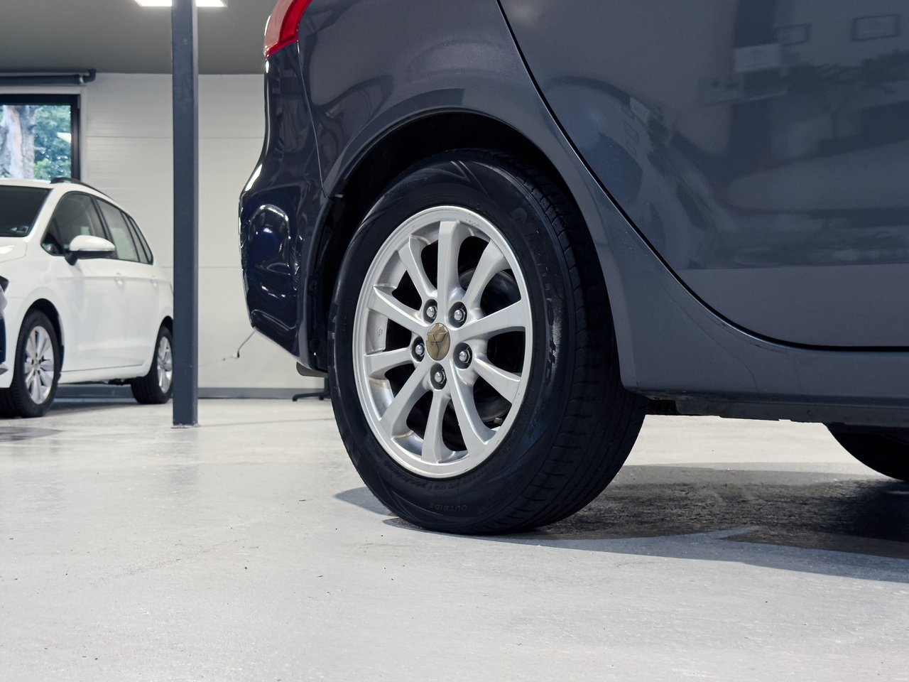 Mitsubishi Lancer 2011, bild 5/15