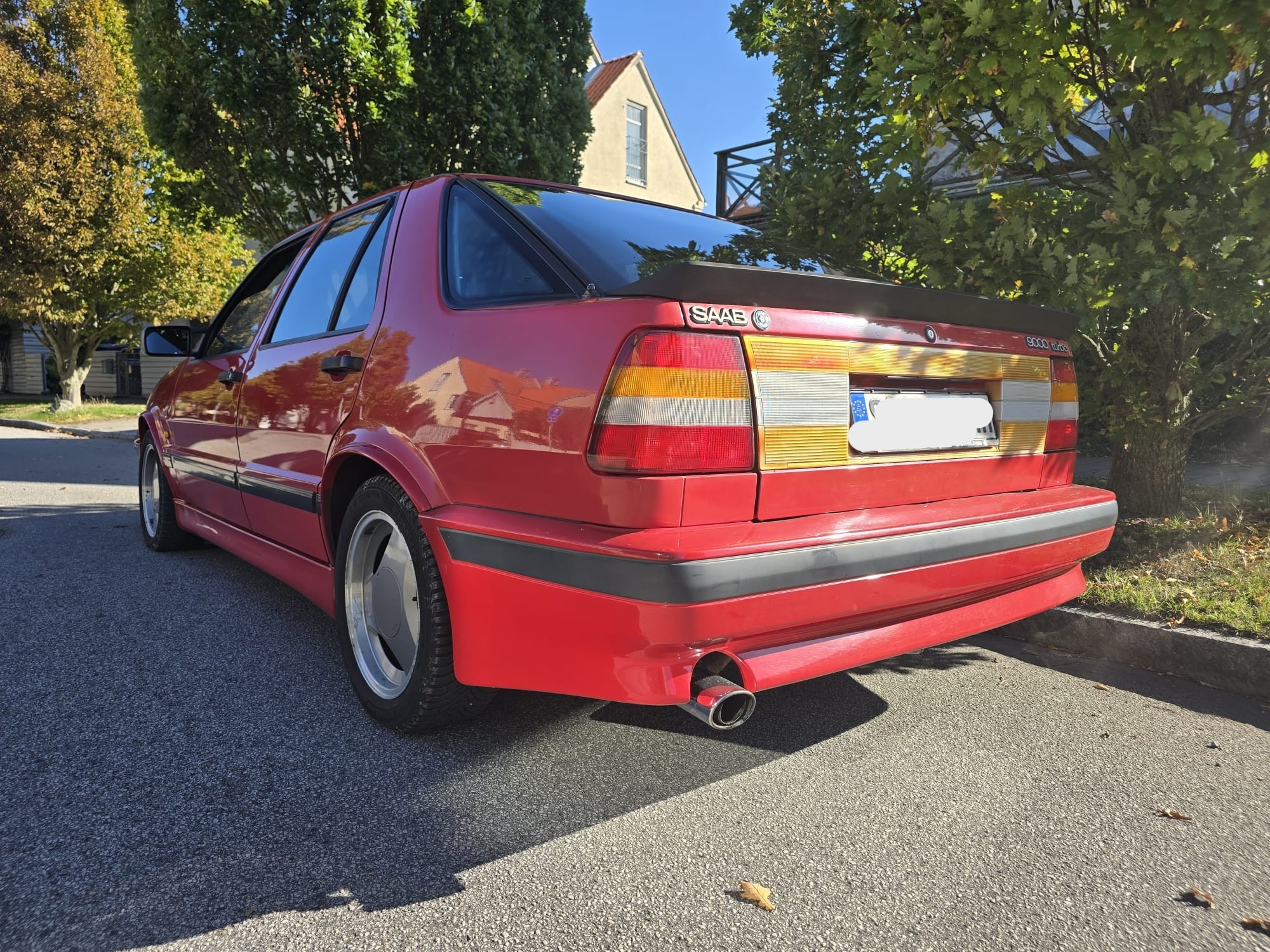 Saab 9000