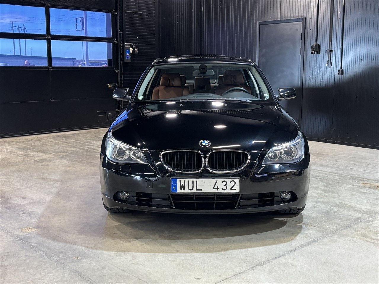 BMW 530 i Sedan (231hk) Aut / Se Spec 2004, bild 2/23