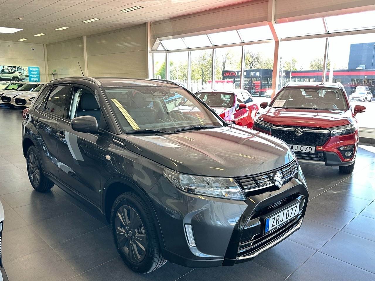 Suzuki Vitara Hybrid Select Automat 2026, bild 4/15