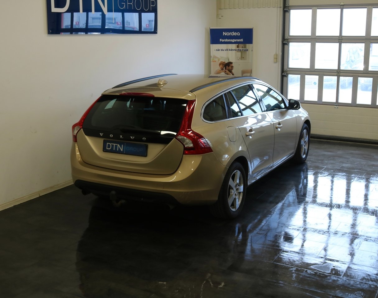 Volvo V60 2011, bild 2/18
