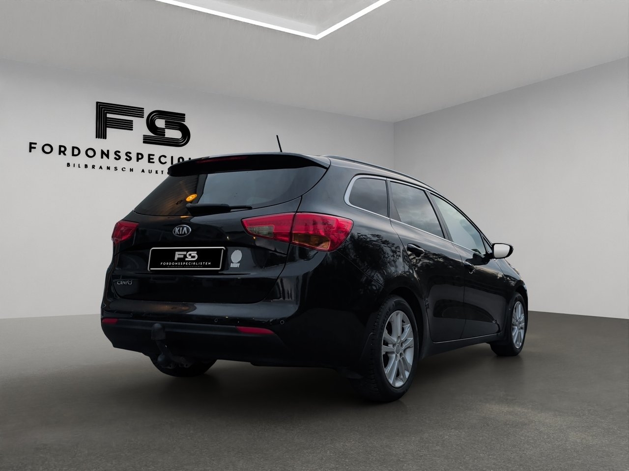 Kia Ceed cee'd_sw 1.6 GDI EX Comfort 2013, bild 3/10