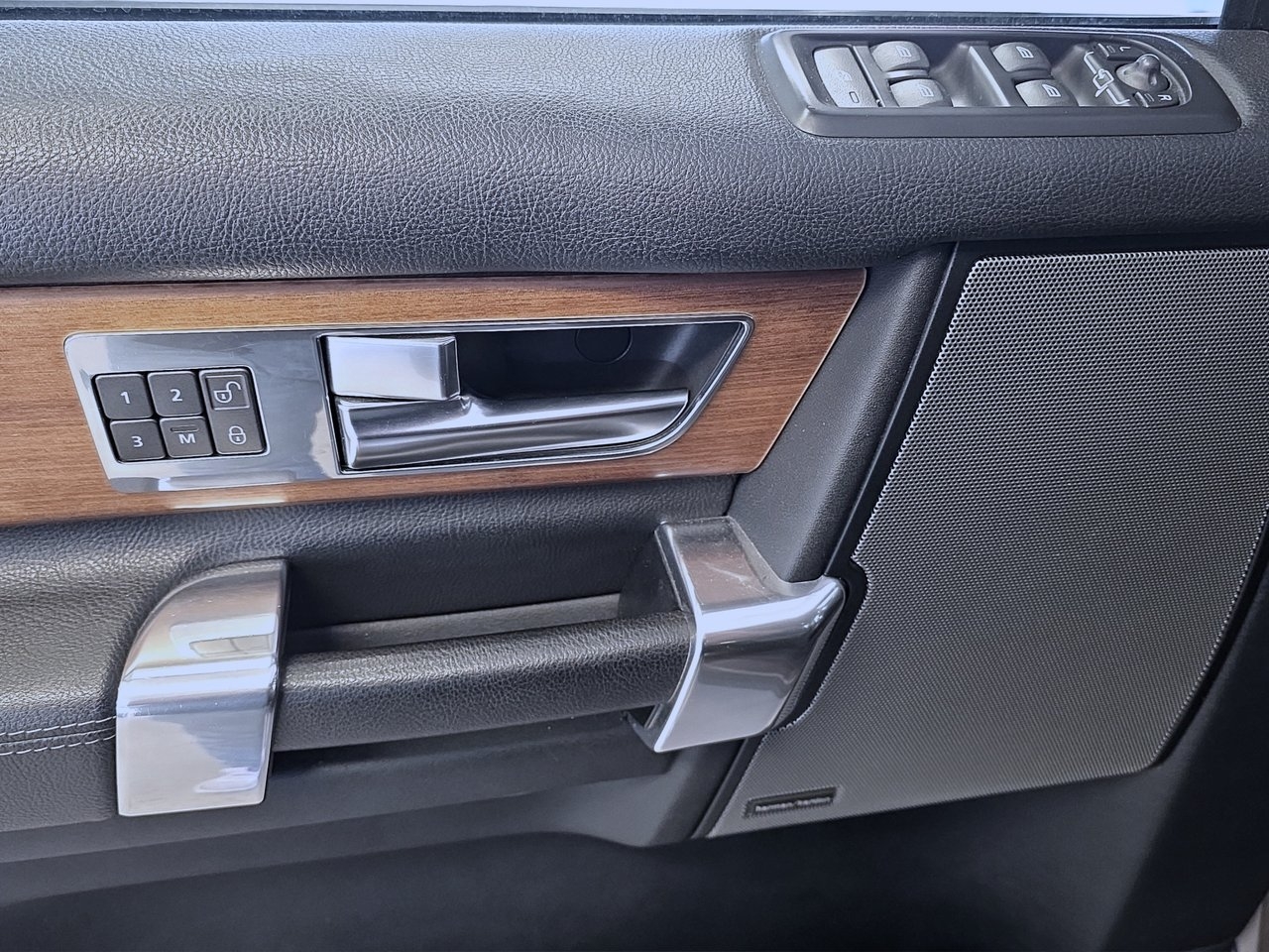 Land Rover Discovery 2010, bild 7/10