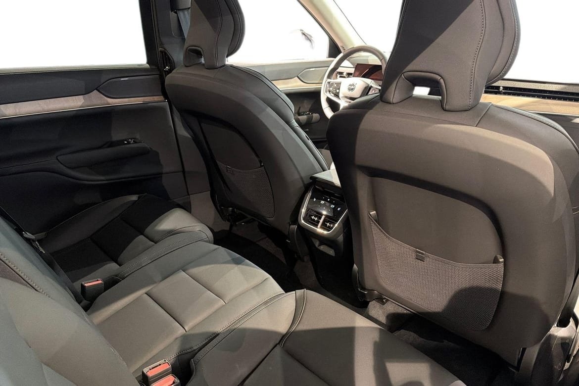 Volvo EX90 2025, bild 7/10