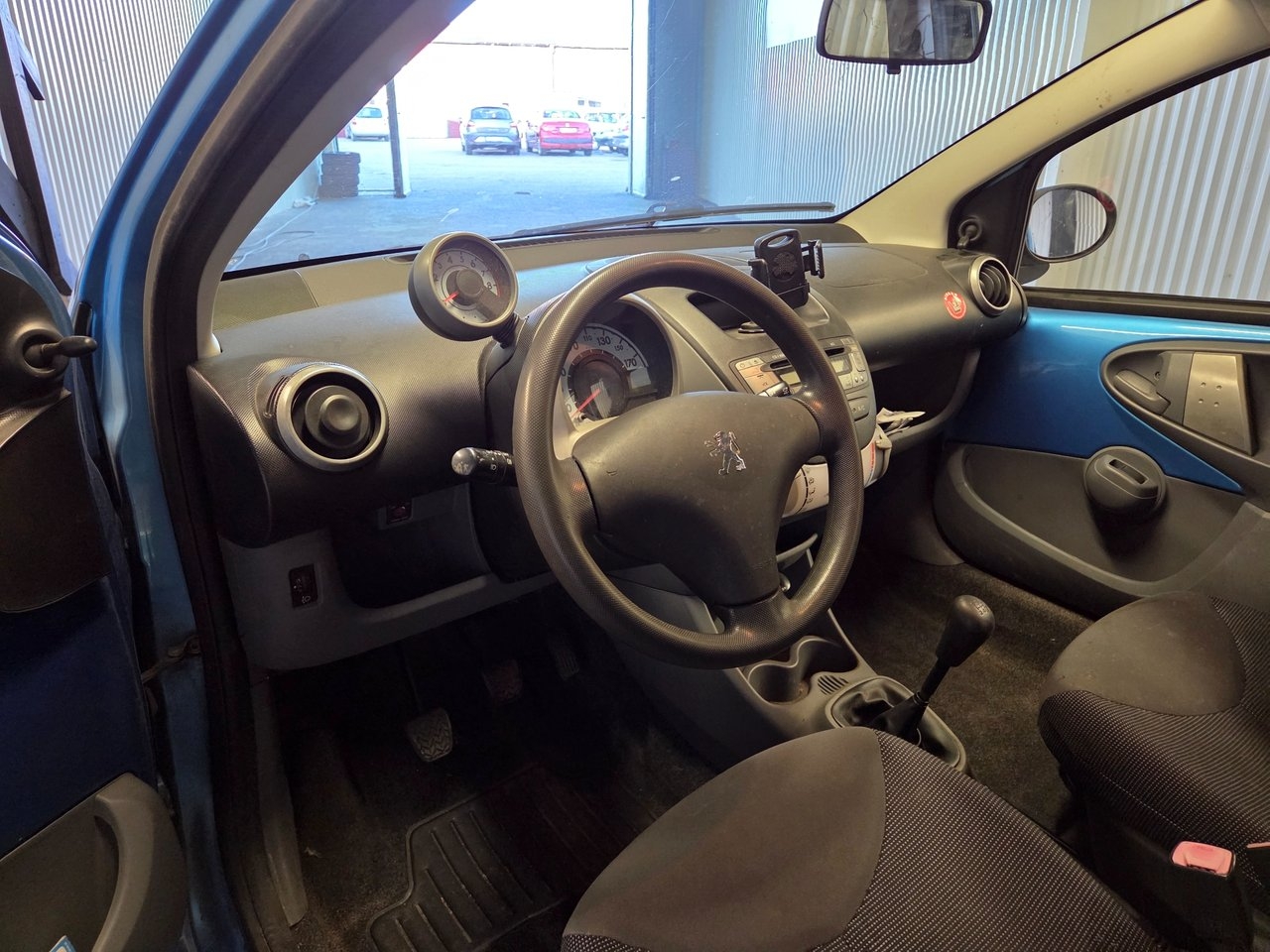 Peugeot 107 5-dörrar 2006, kuva 2/9