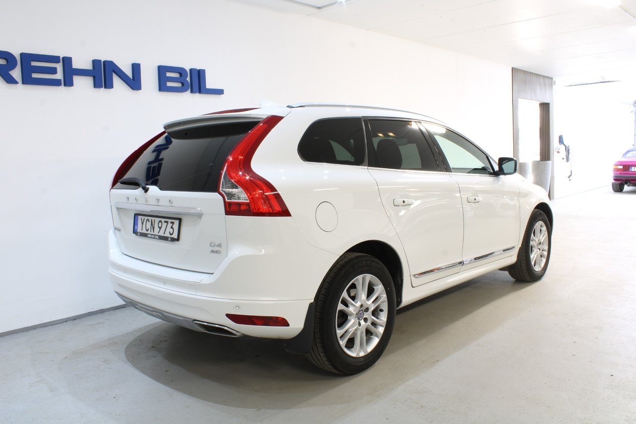 Volvo XC60 2016, kuva 2/10