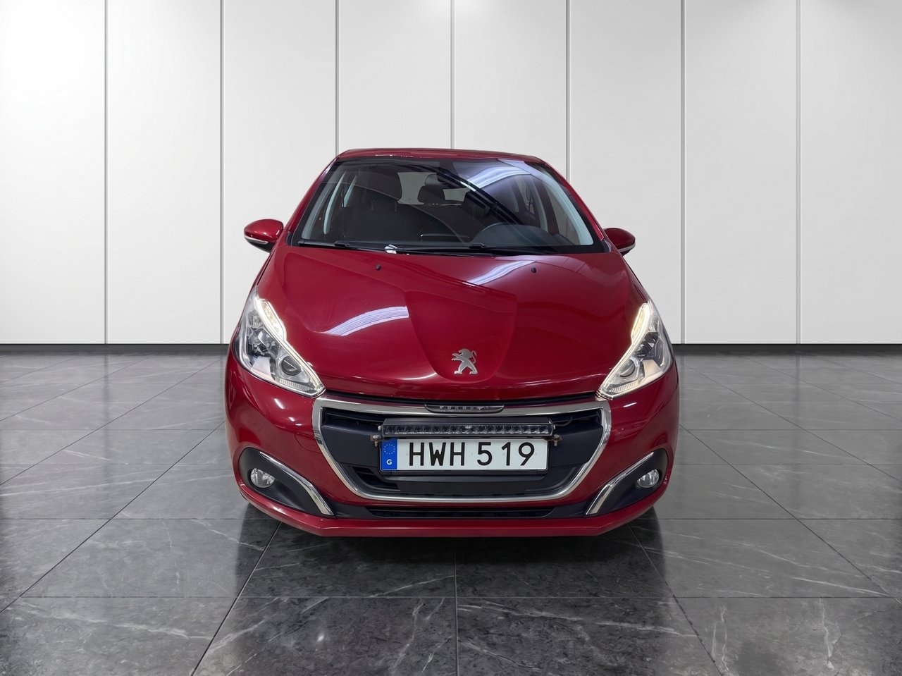 Peugeot 208 5-dörrar 1.2 PureTech 2015, bild 2/18