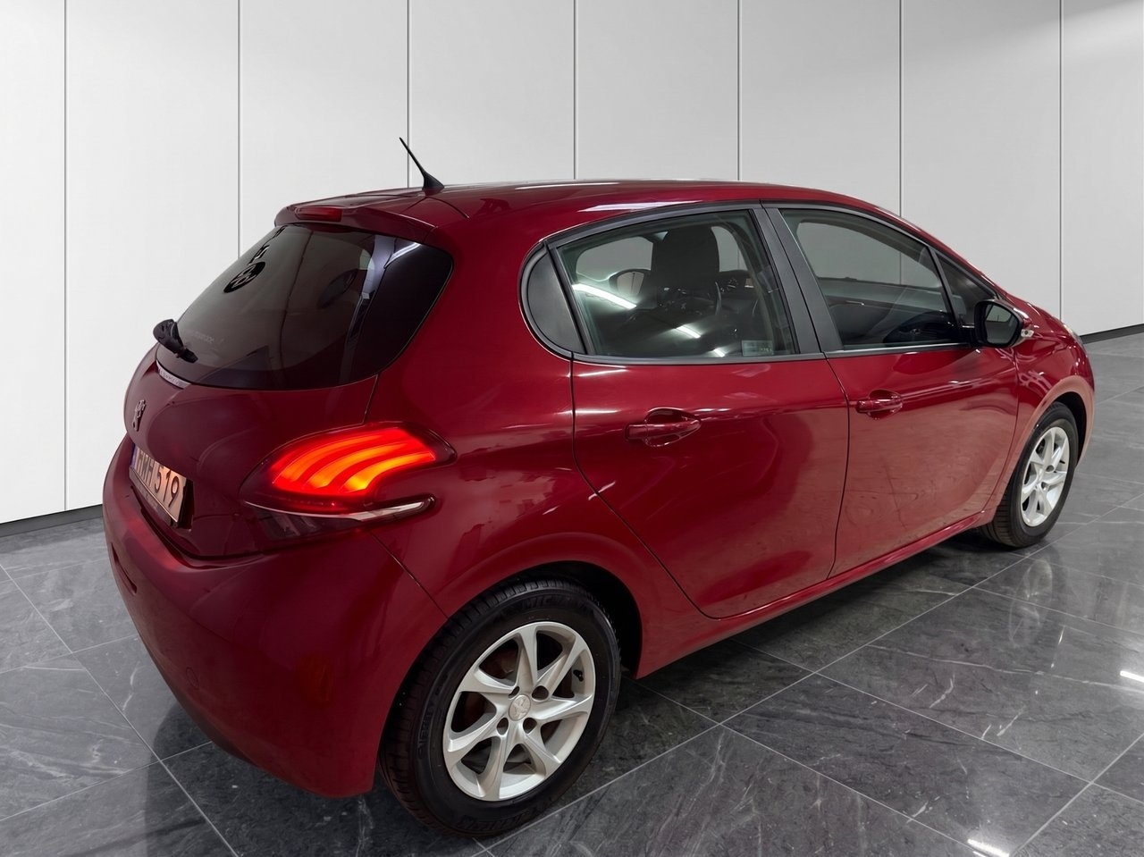 Peugeot 208 5-dörrar 1.2 PureTech 2015, bild 4/18