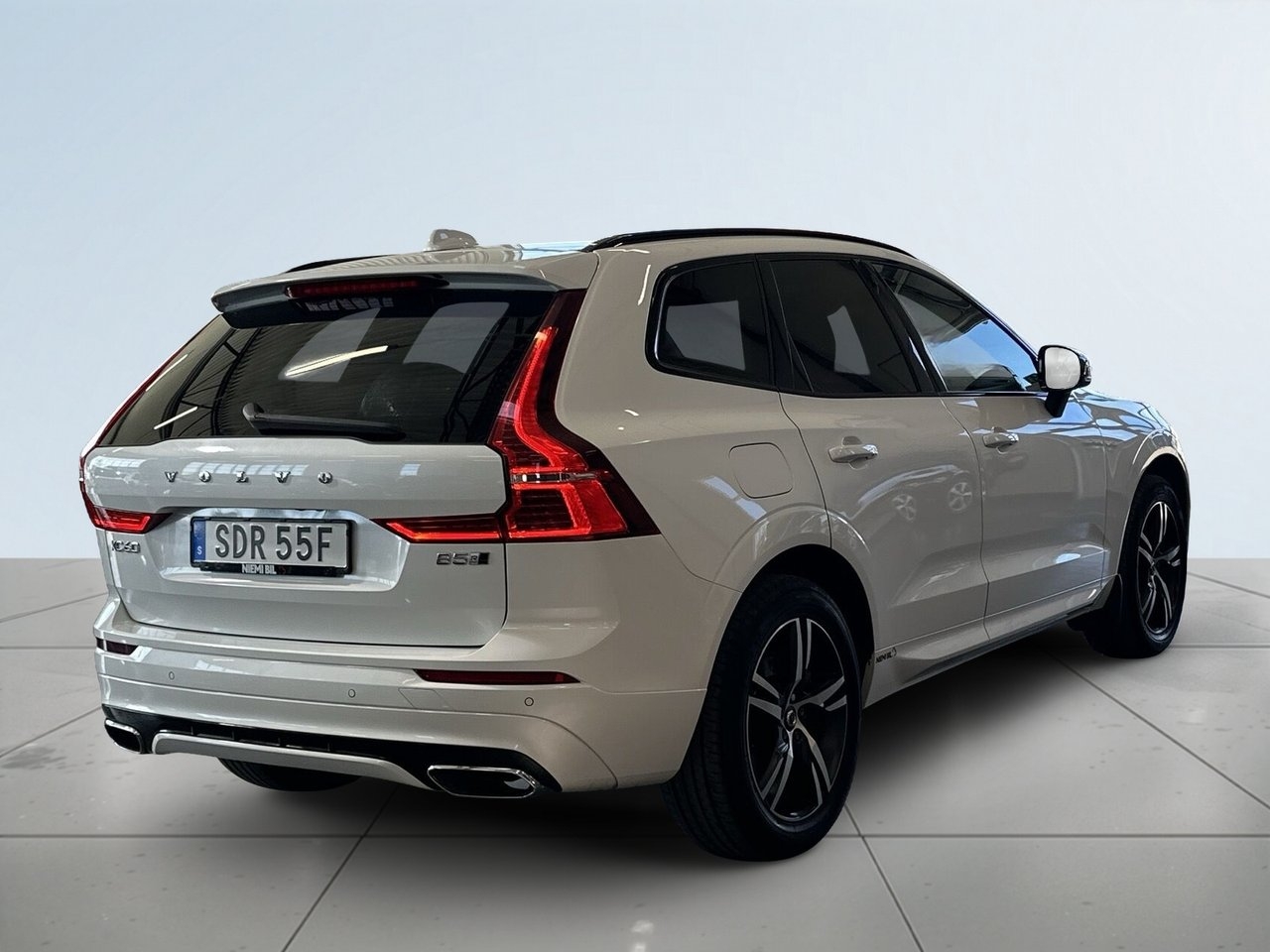 Volvo XC60 2020, photo 6/10