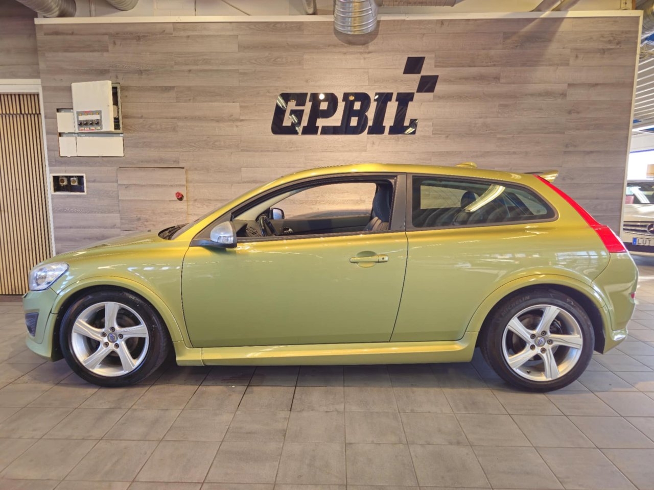 Volvo C30 D2 2011, bild 2/17