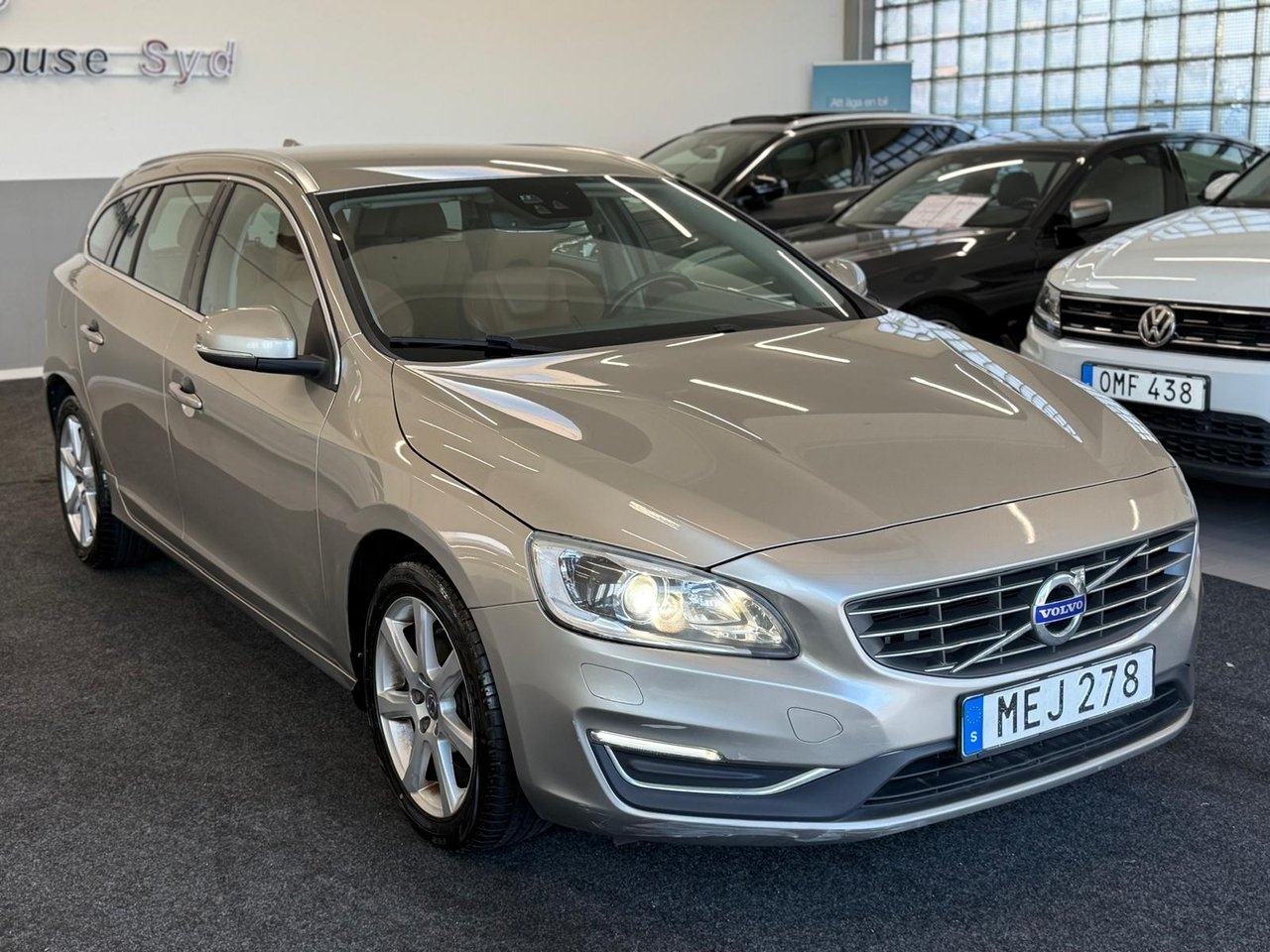 Volvo V60 D4 Summum Euro 6 2016, bild 2/10