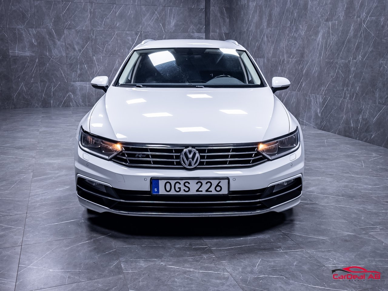 Volkswagen Passat 2017, bild 2/10