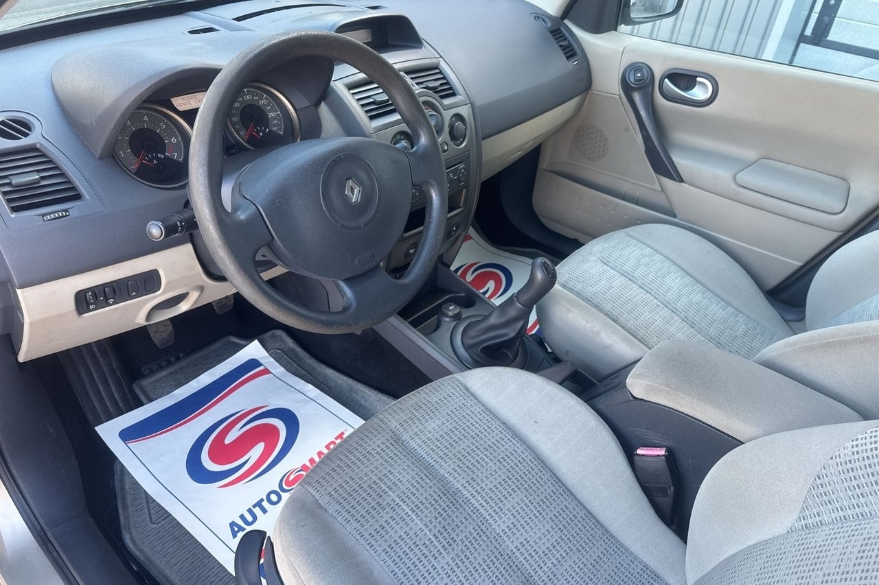 Renault Megane II 5-dörrar 1.6 2008, bild 7/10
