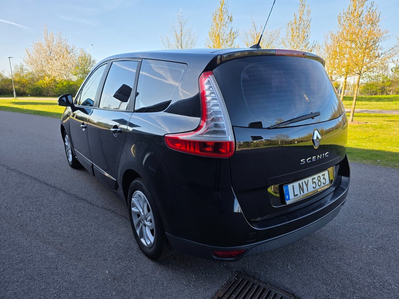 Renault Grand Scenic 2012, bild 7/13