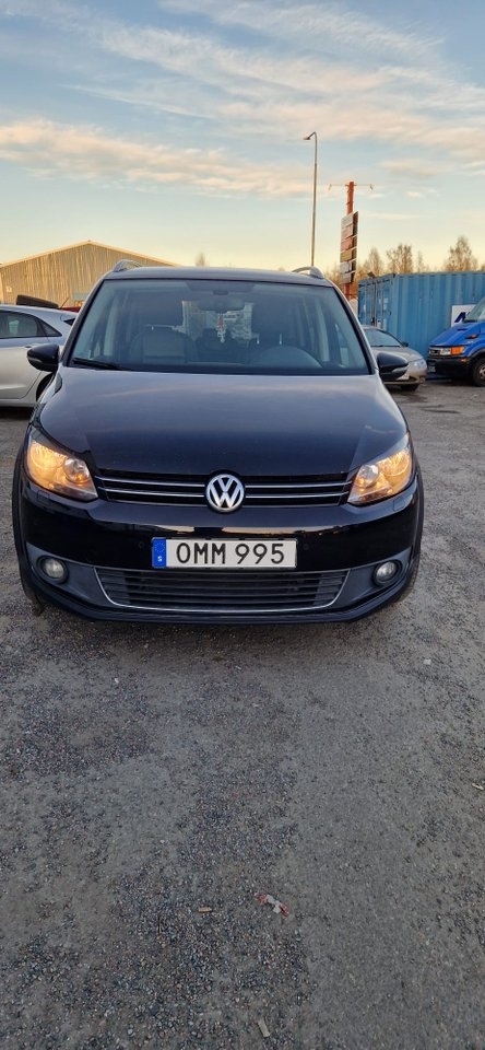 Volkswagen Touran 2015, bild 3/7
