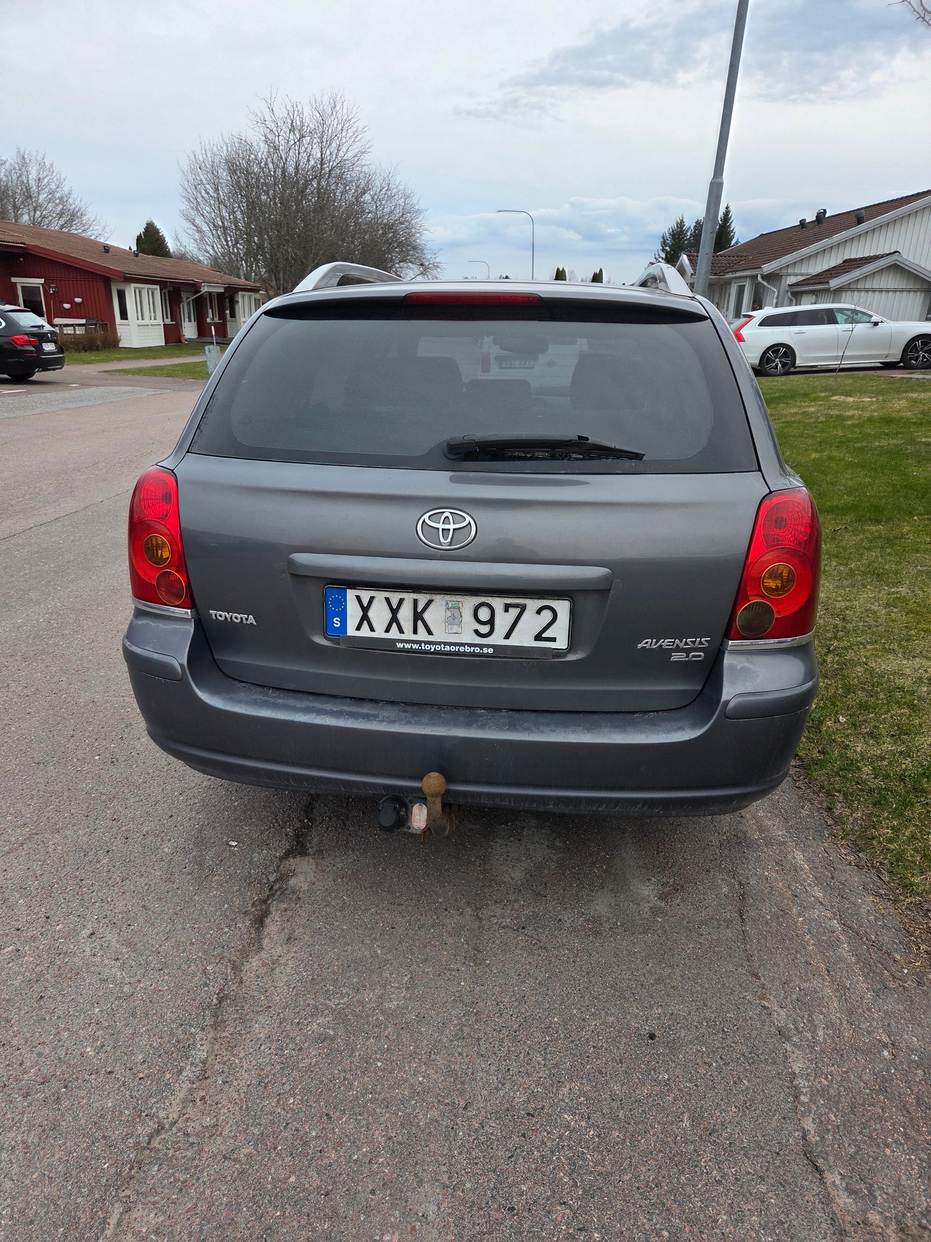 Toyota Avensis 2004, bild 4/8