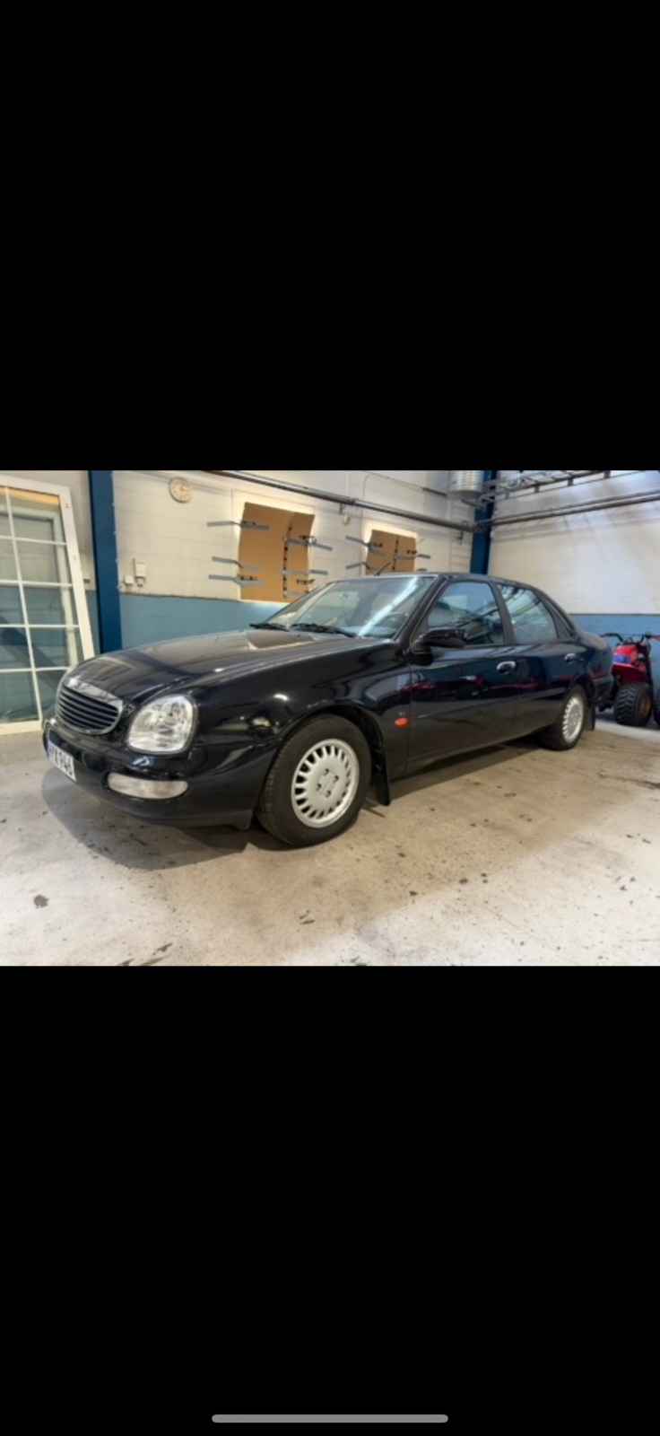 Ford Scorpio 2.3 i Manuell under 1997, bild 2/3