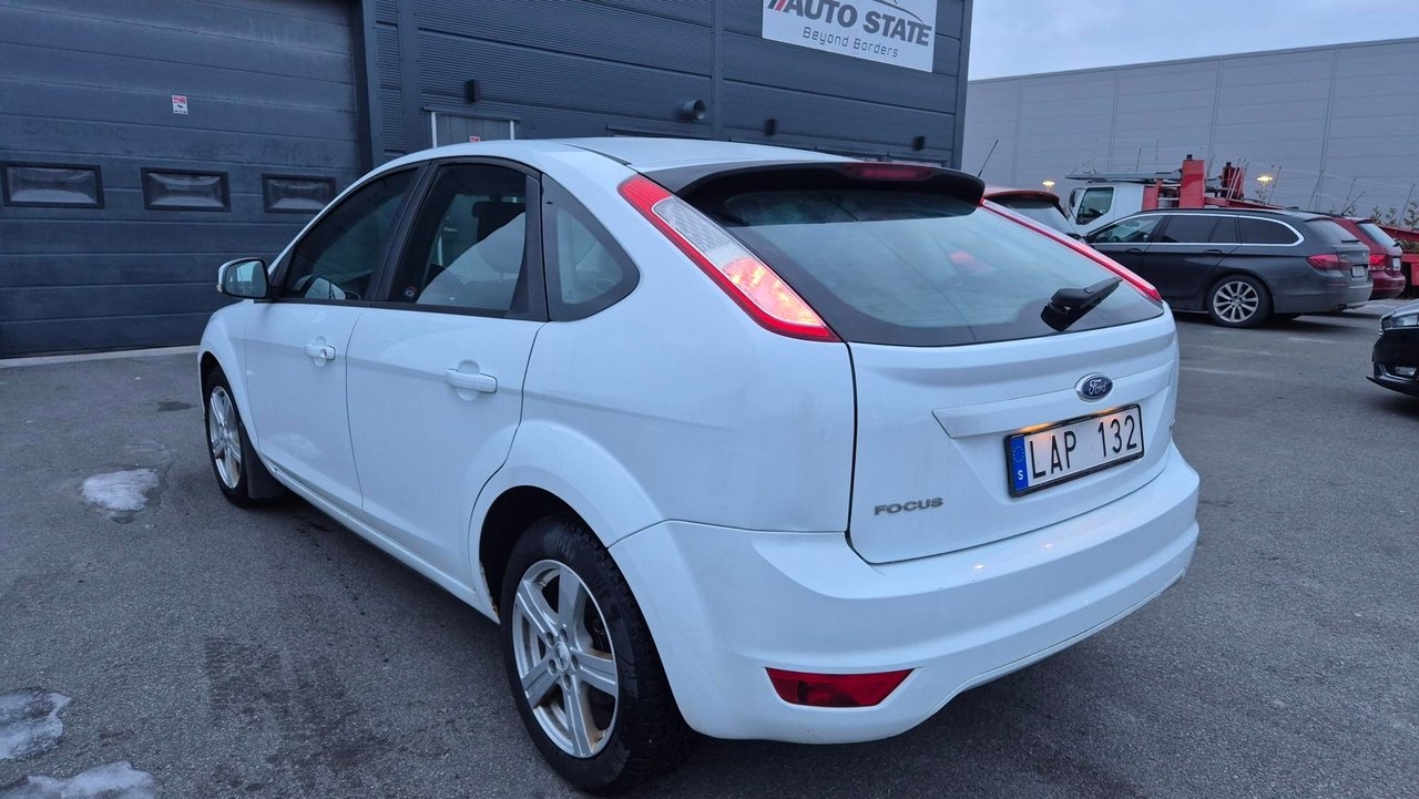 Ford Focus 2011, bild 5/8