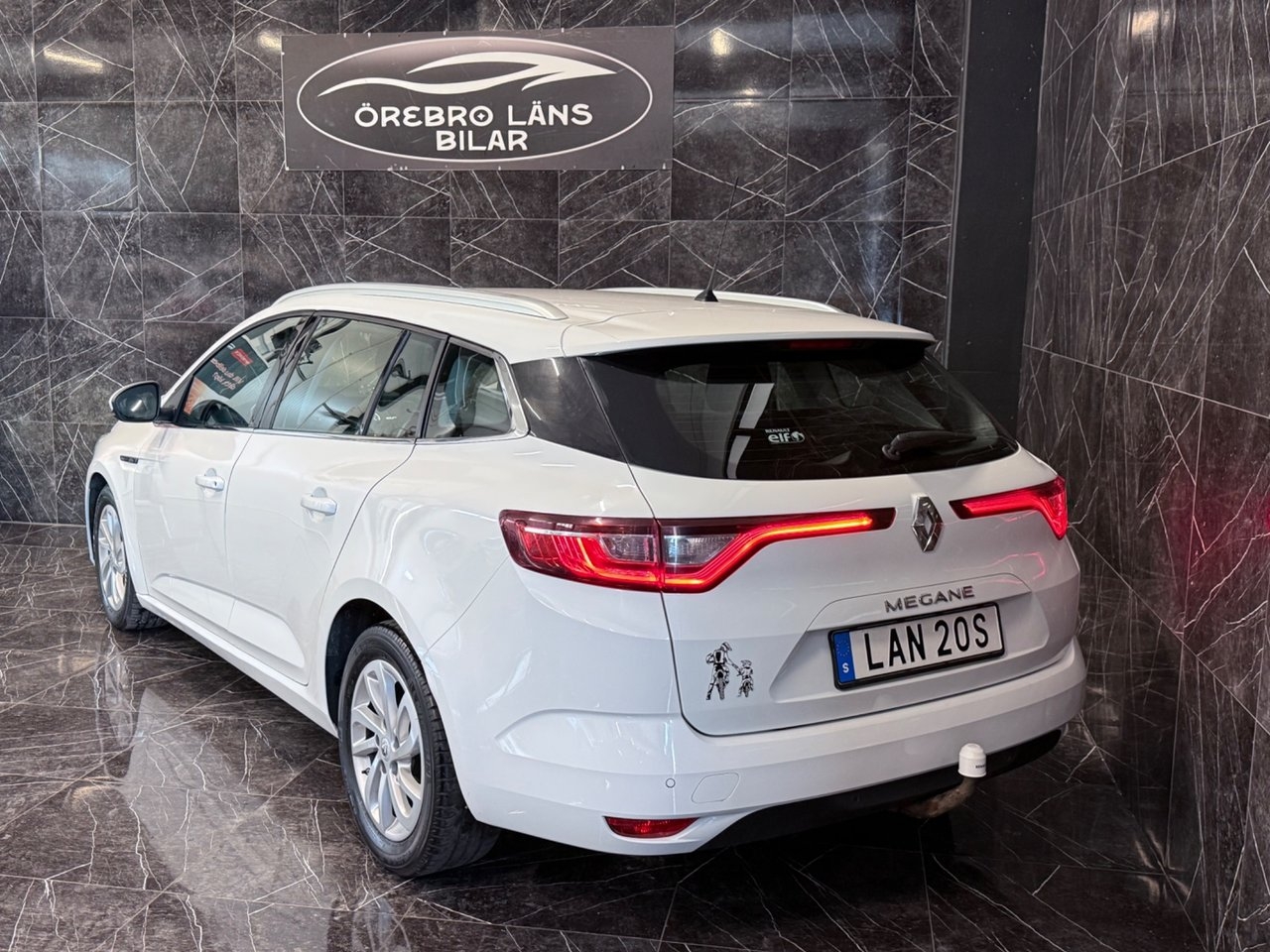 Renault Megane Tourer 1.5 dCi,Automat 2020, bild 6/10