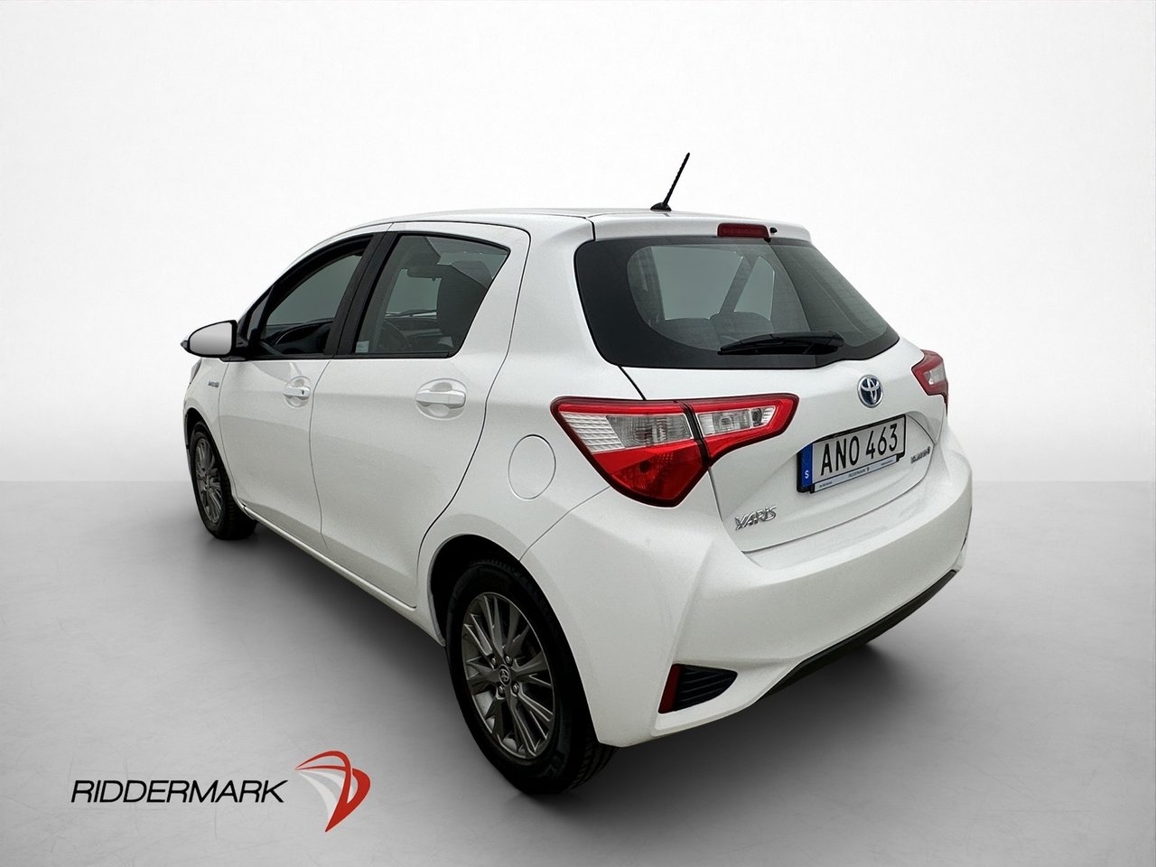 Toyota Yaris Hybrid e-CVT 101hk Active 2019, bild 6/33