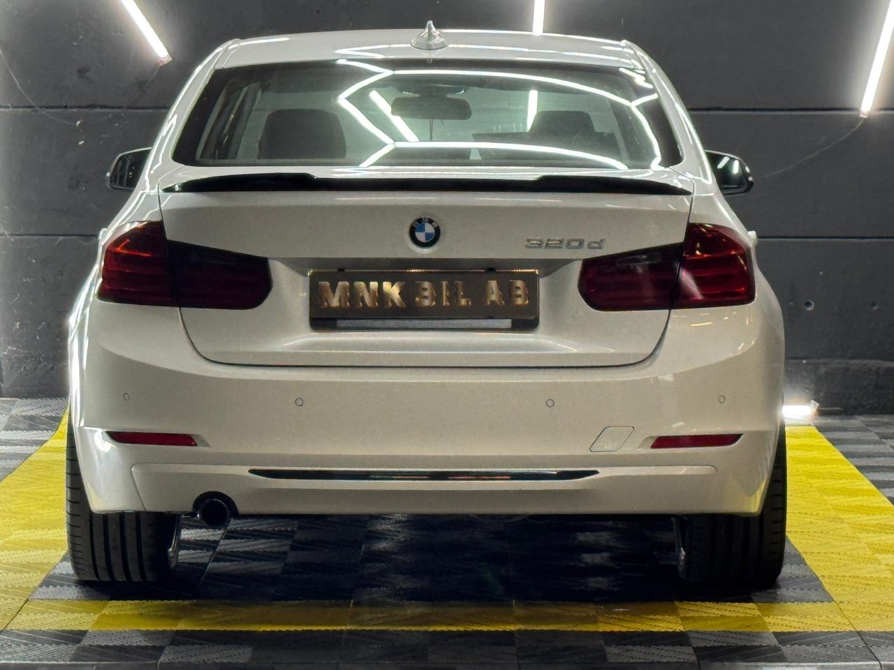 BMW 320 2013, bild 5/24