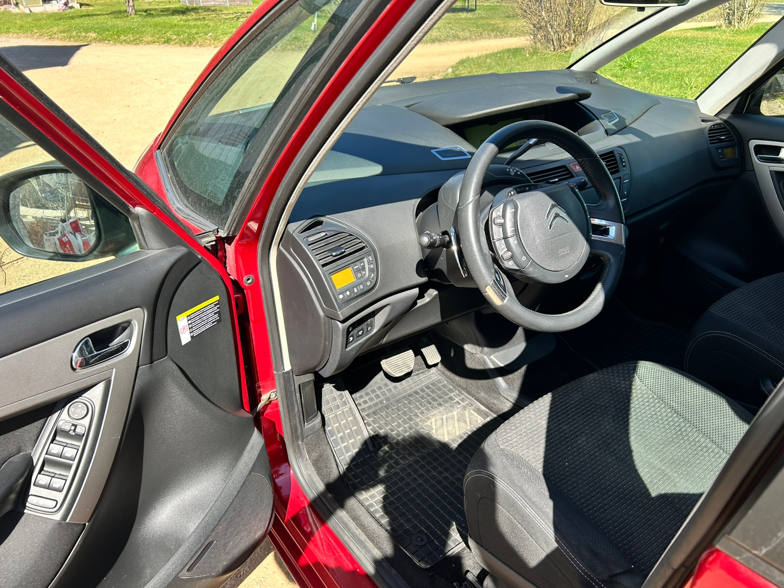 Citroen Grand C4 Picasso 2013, kuva 4/7