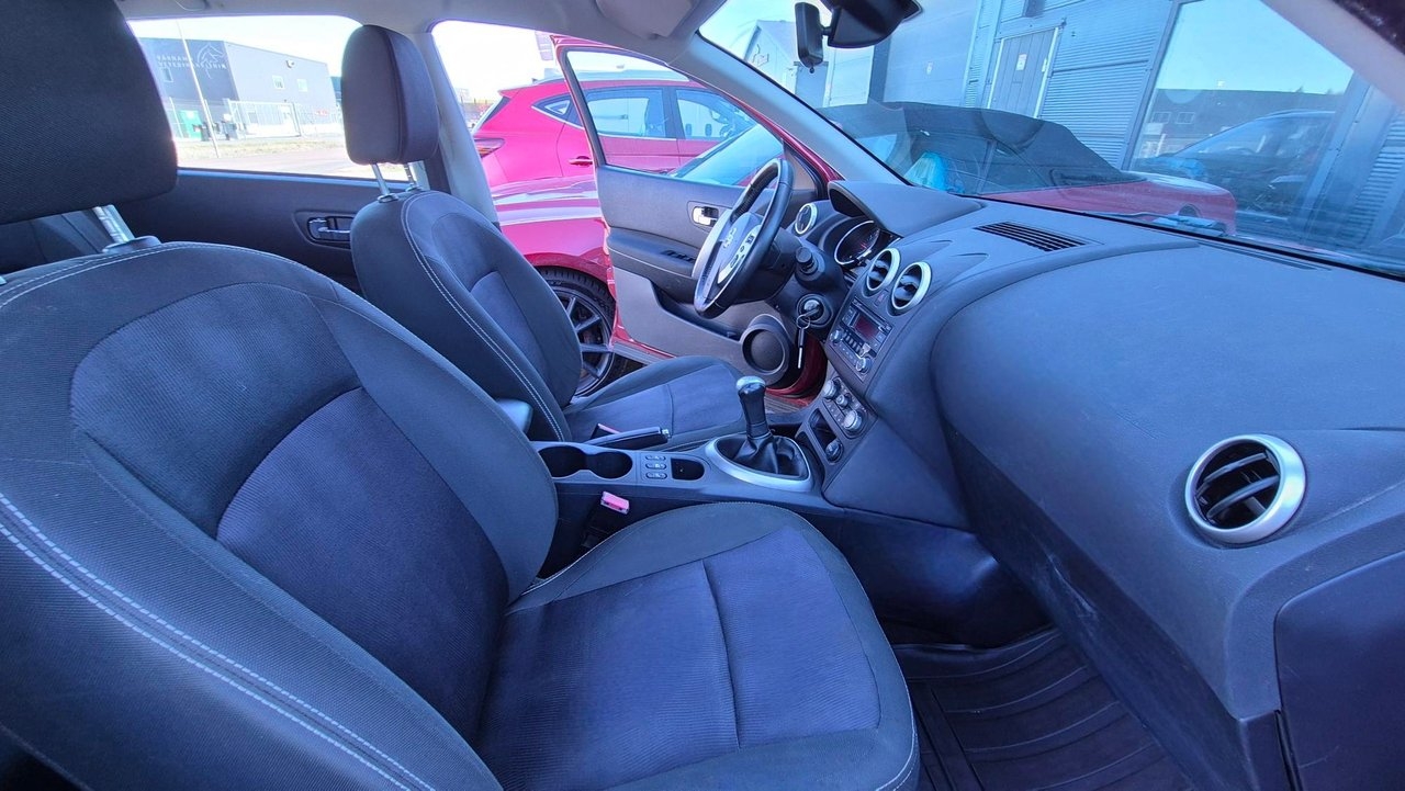Nissan Qashqai 1.6 EU5 Nybes/Nyservad 2012, bild 6/9