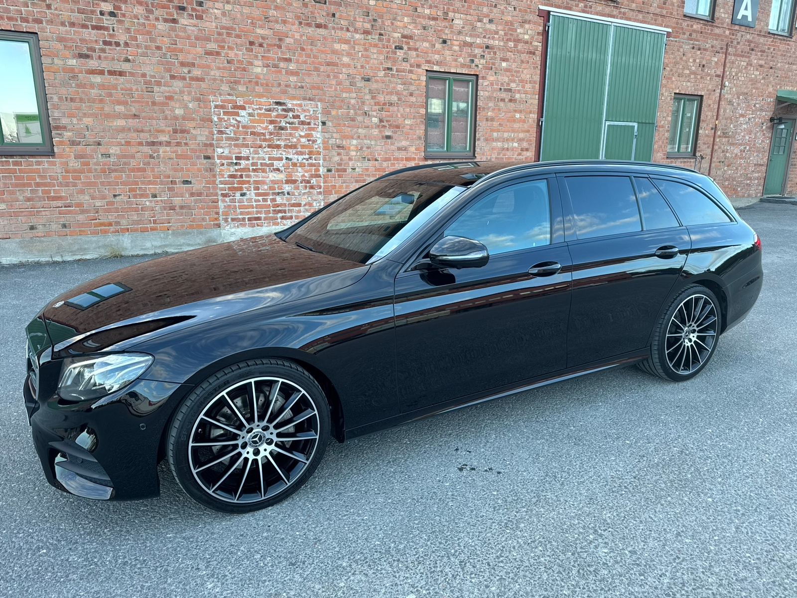 Mercedes-Benz E