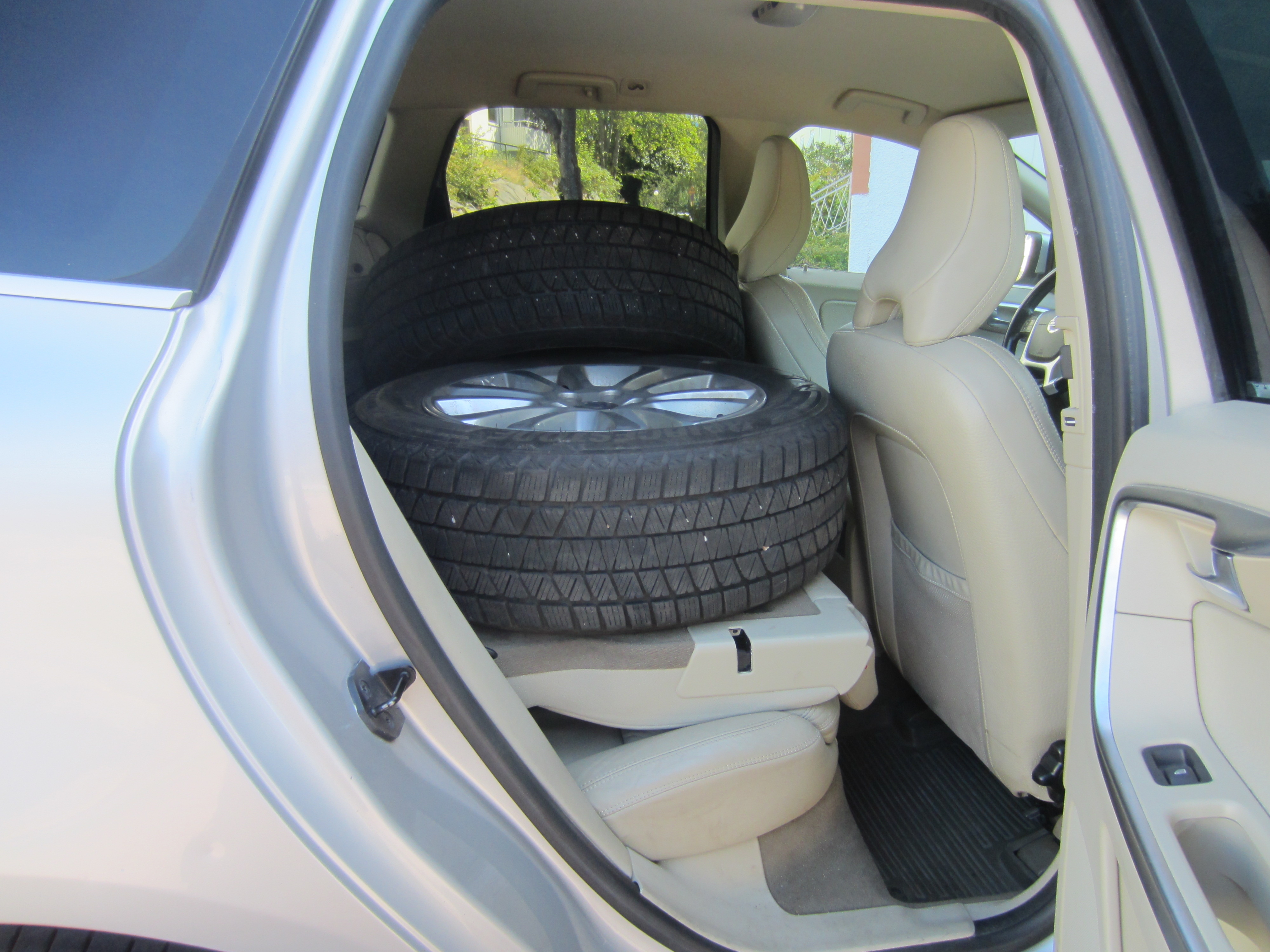 Volvo XC60 D5 AWD Geartronic 2011, kuva 5/10
