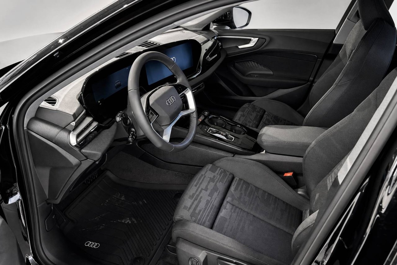 Audi A5 Avant e-hybrid 299hk quattro 2026, bild 6/8