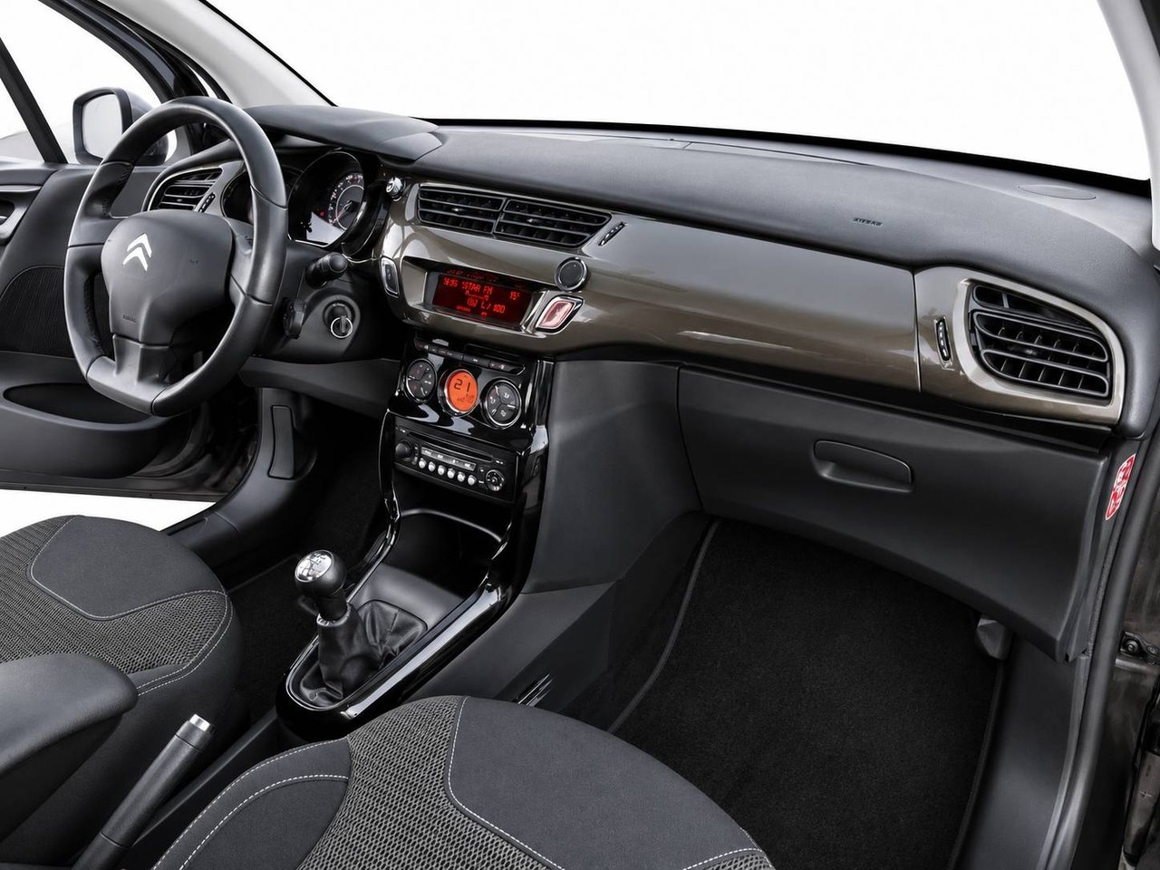 Citroen C3 1.6 HDi 90. Ränta från 2011, bild 6/9