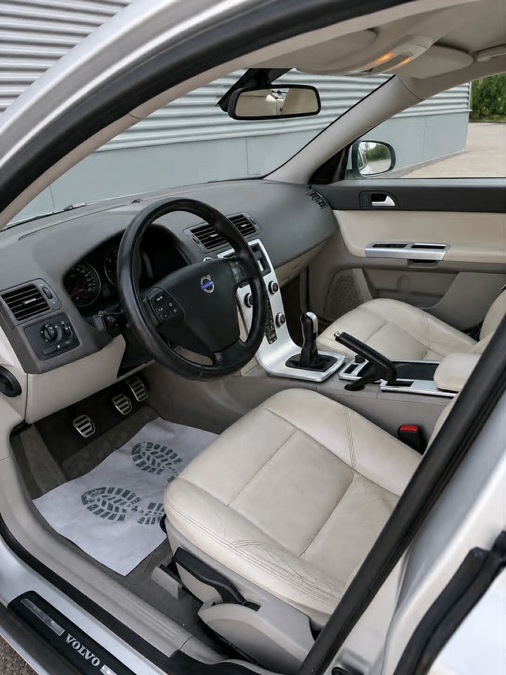 Volvo V50 D2 Momentum Euro 5 2012, bild 6/14
