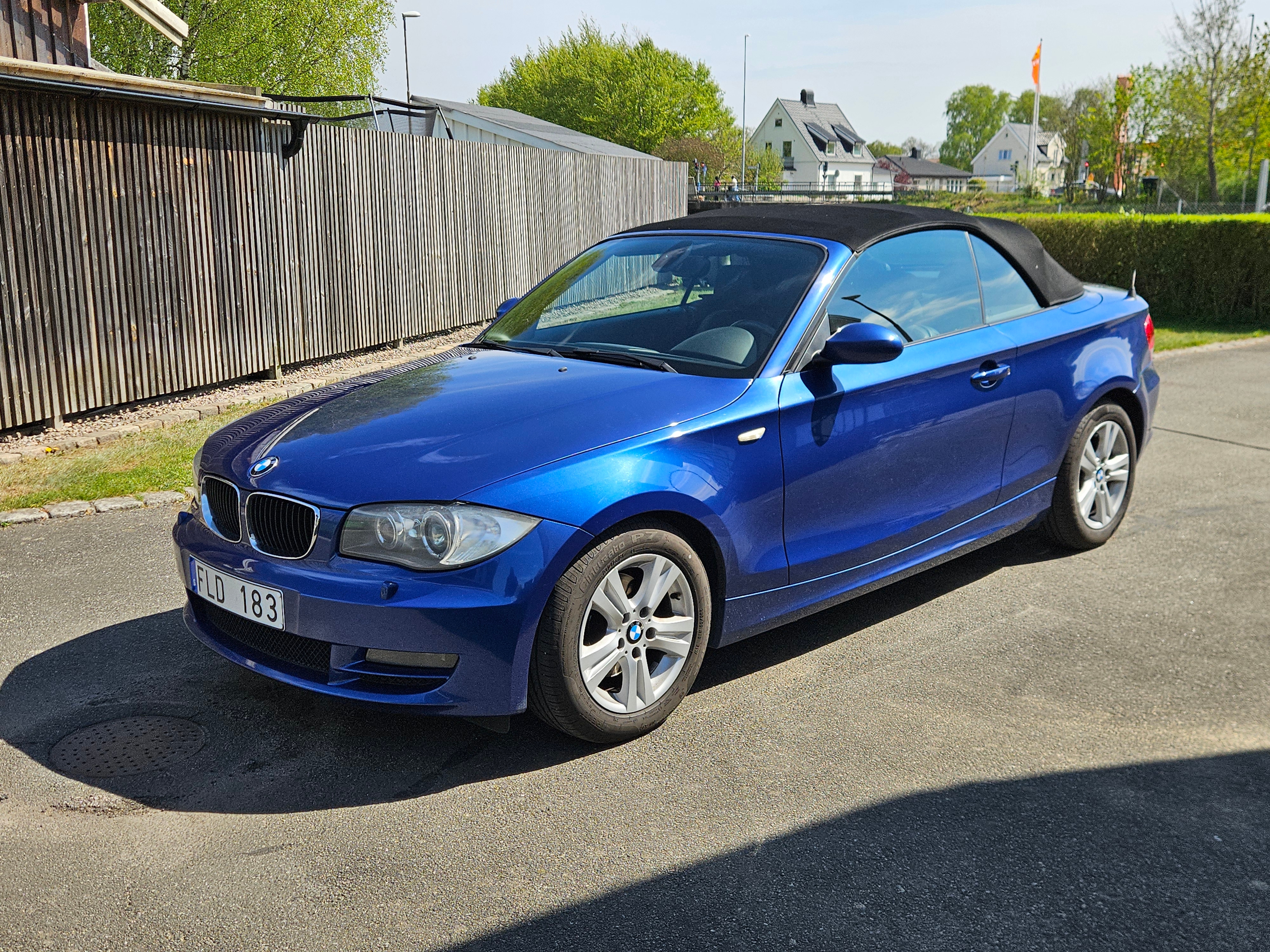 BMW 120 i Convertible Manuell 2009, bild 2/7