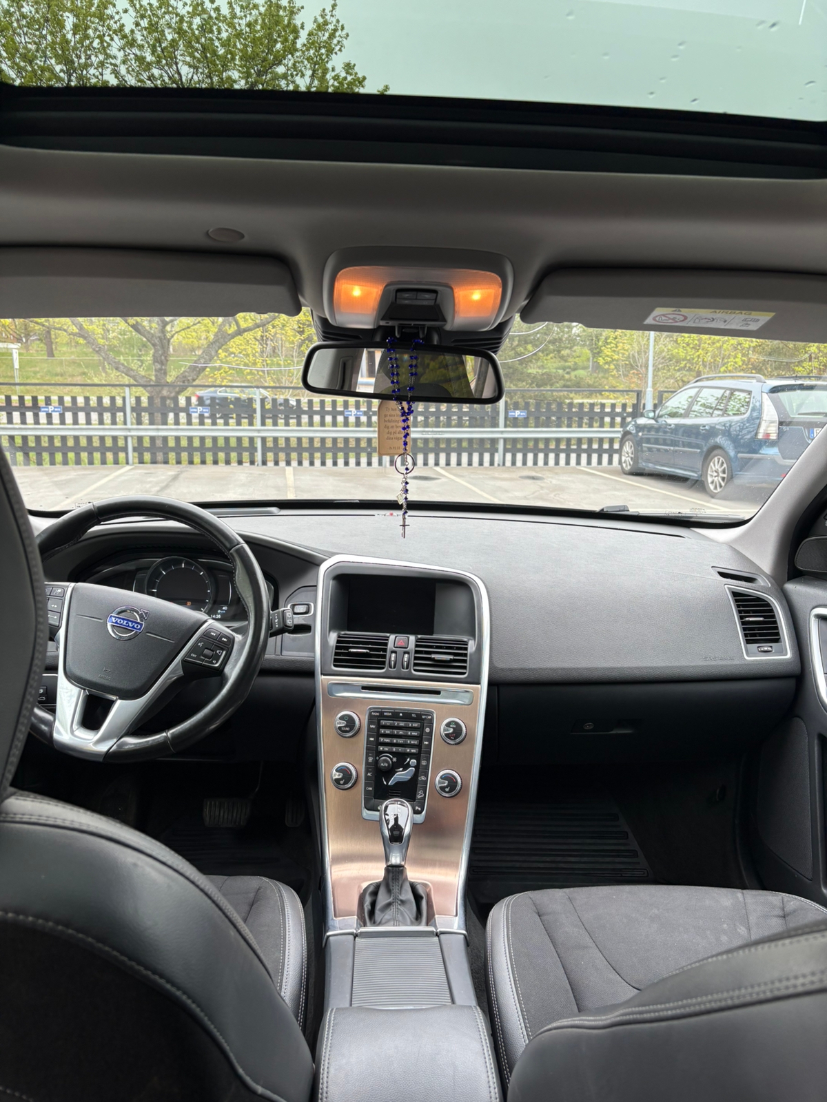 Volvo XC60 D4 AWD Geartronic 2015, kuva 3/7