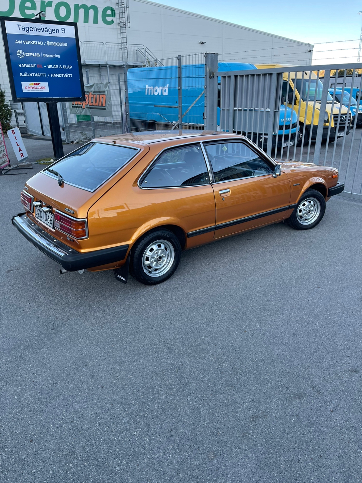 Honda Accord Halvkombi 1.6 Manuell 1980, kuva 2/5