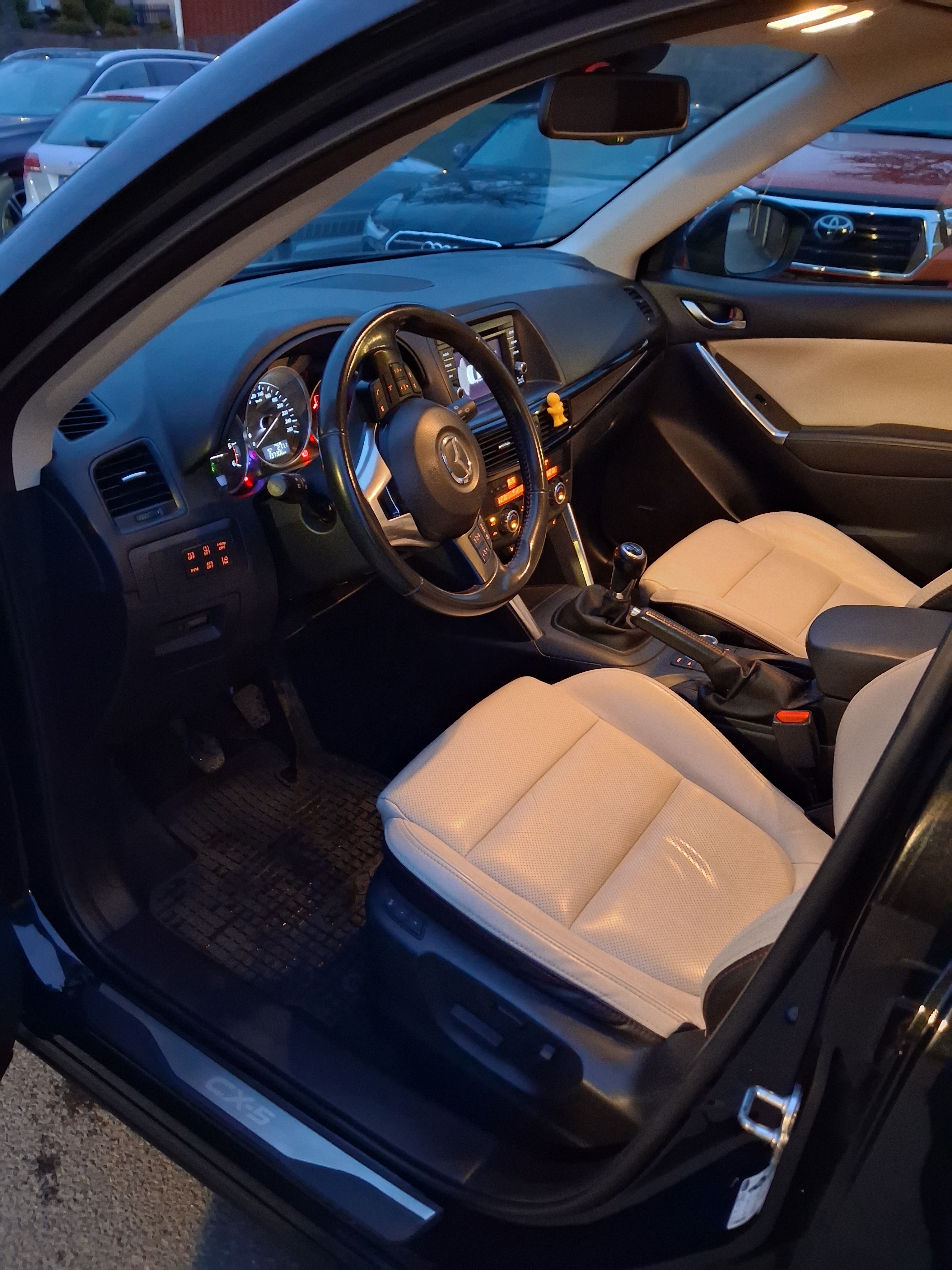 Mazda CX-5 2.2 SKYACTIV-D AWD Manuell 2014, bild 8/8