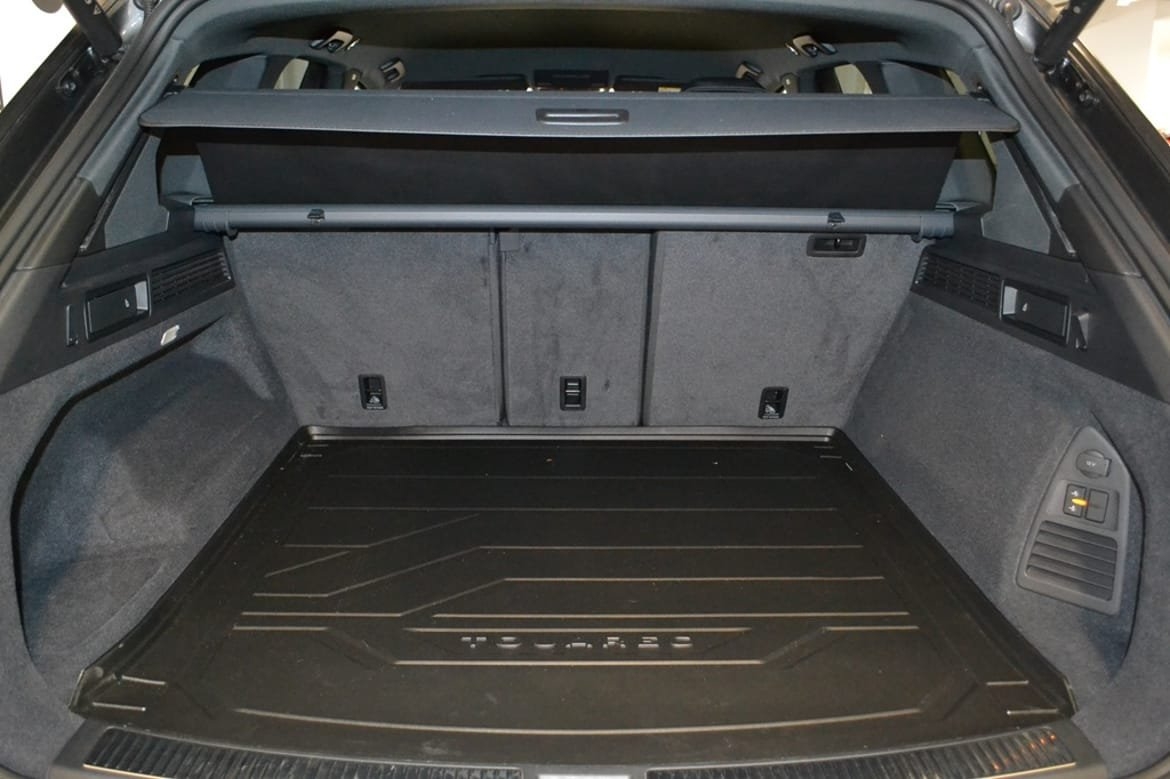 Volkswagen Touareg R-LINE V6 TDI 4MOTION 2024, bild 6/10