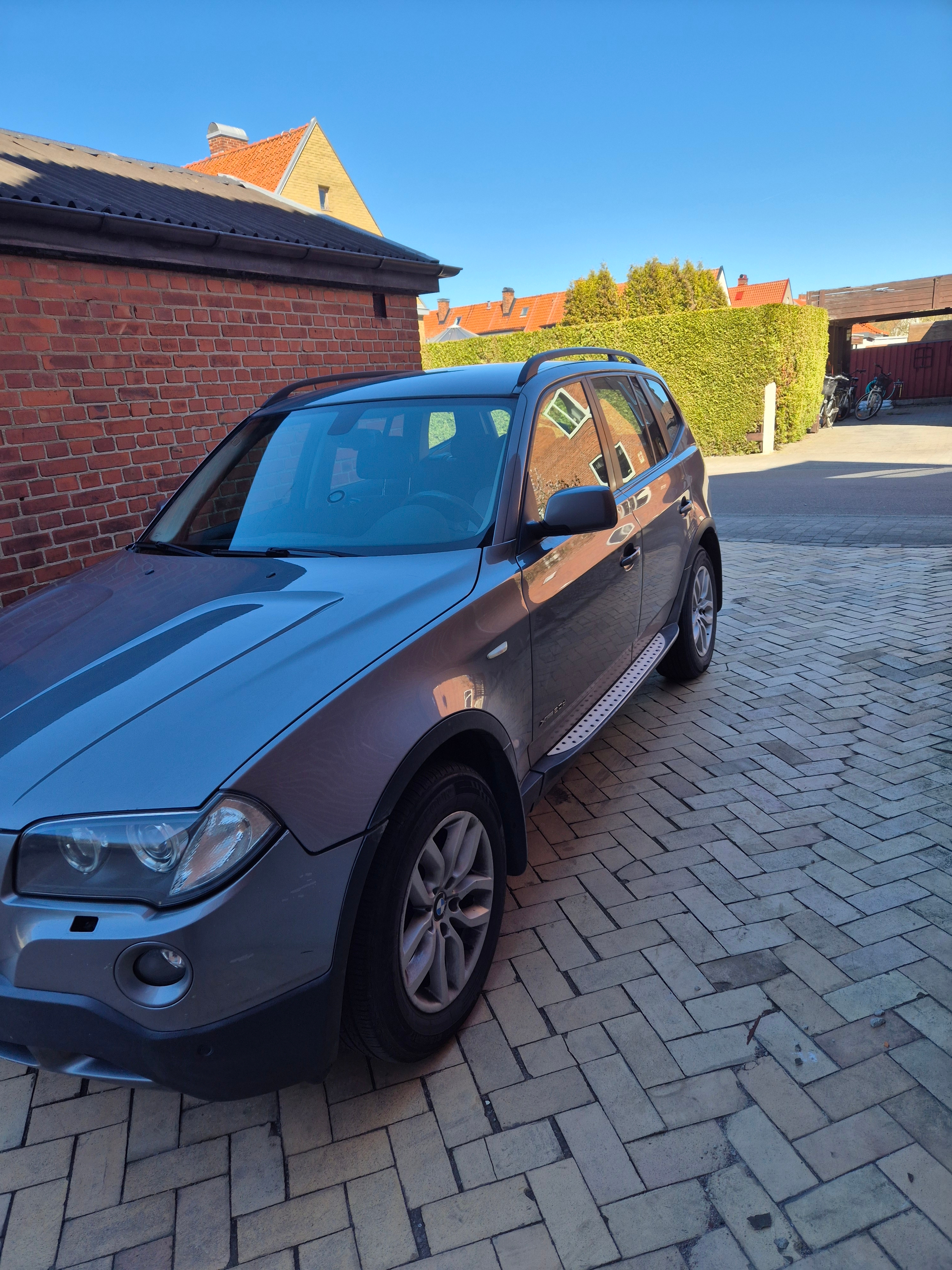 BMW X3 20d 2009, bild 2/4