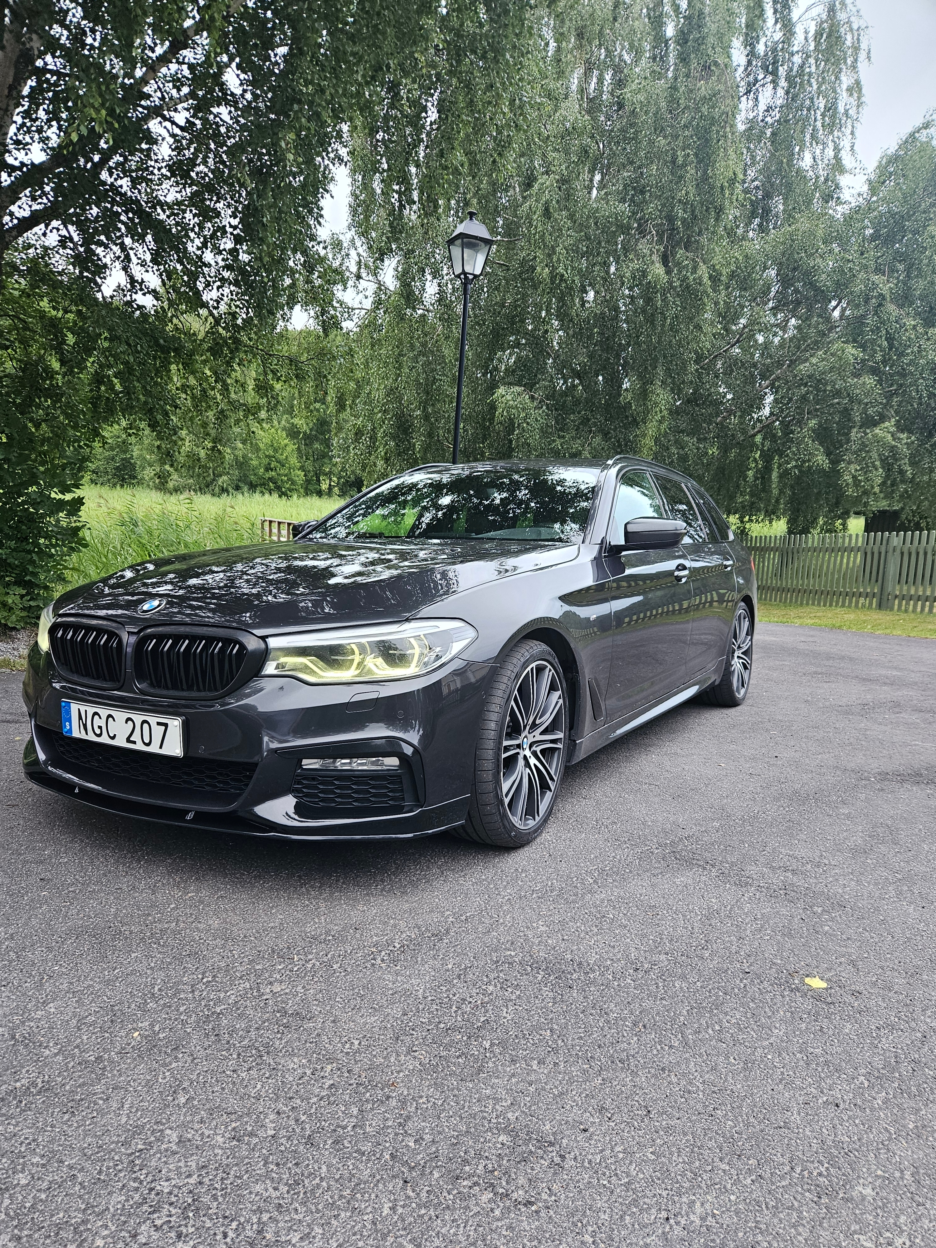 BMW 530 d xDrive Touring Steptronic 2018, bild 6/12