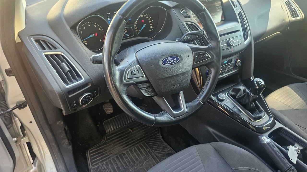 Ford Focus 2015, bild 3/6