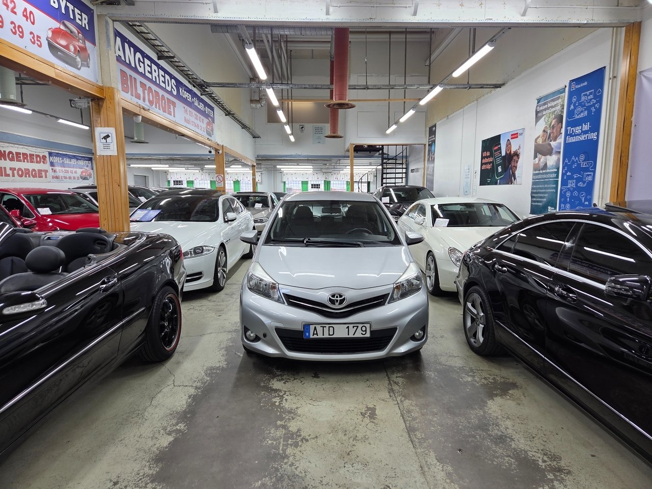 Toyota Yaris 1.33 Active 2012, kuva 3/10