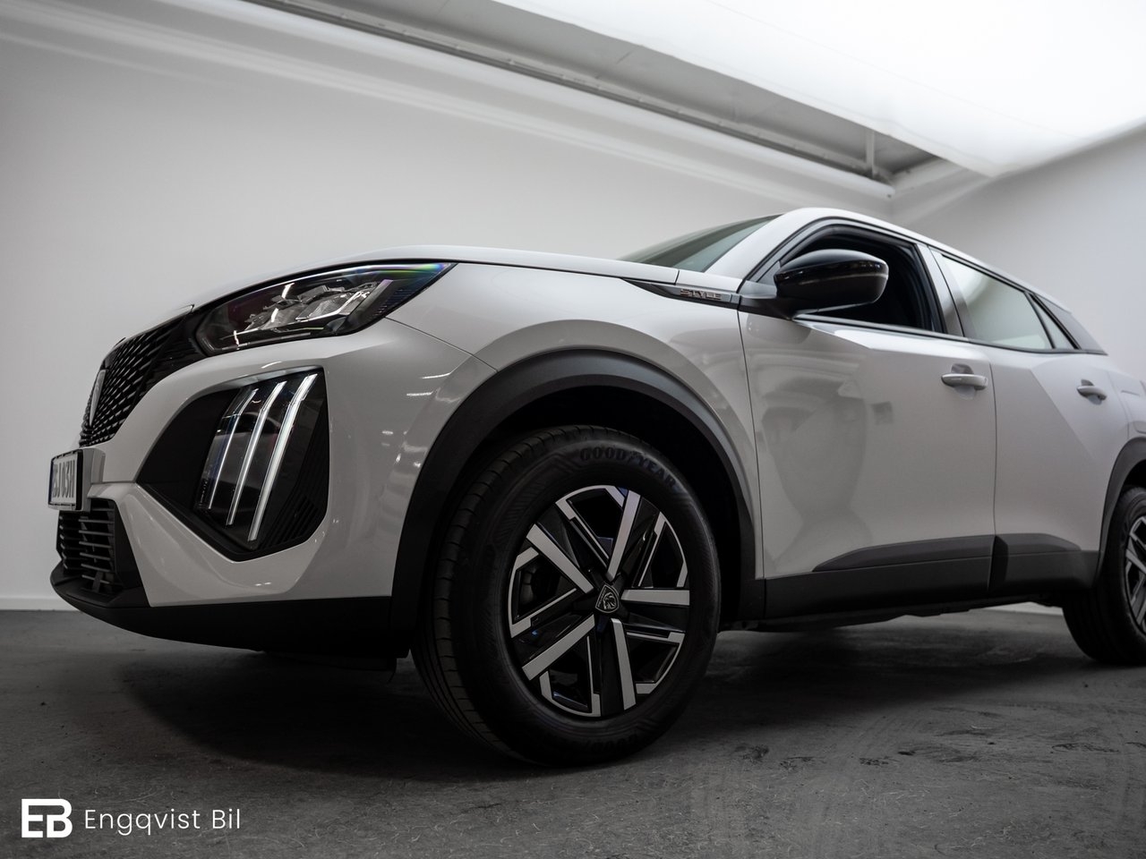 Peugeot 2008 1.2 PureTech 136 e-DSC 2024, photo 4/10